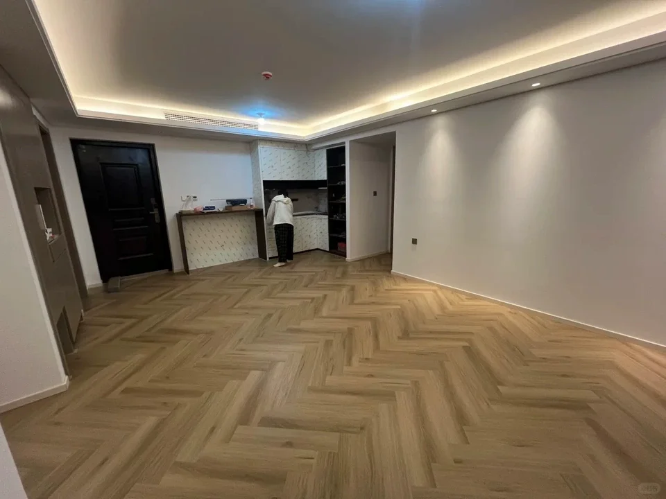 2024 New design Plastic PVC Viny SPC ABA luxury vinyl plank flooring Wood look lvt flooring for Hotel