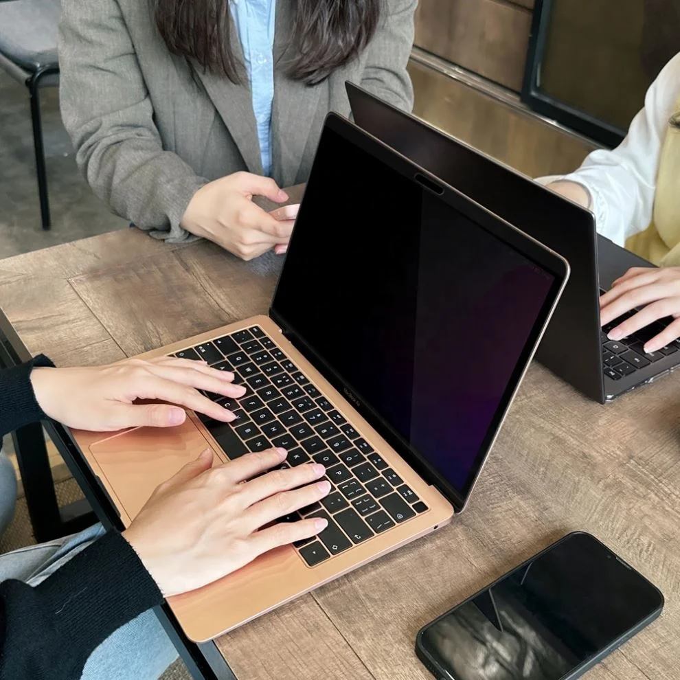 Защитный антибликовый экран с магнитной рамкой хорошего качества для Macbook Pro 13,3 дюймов