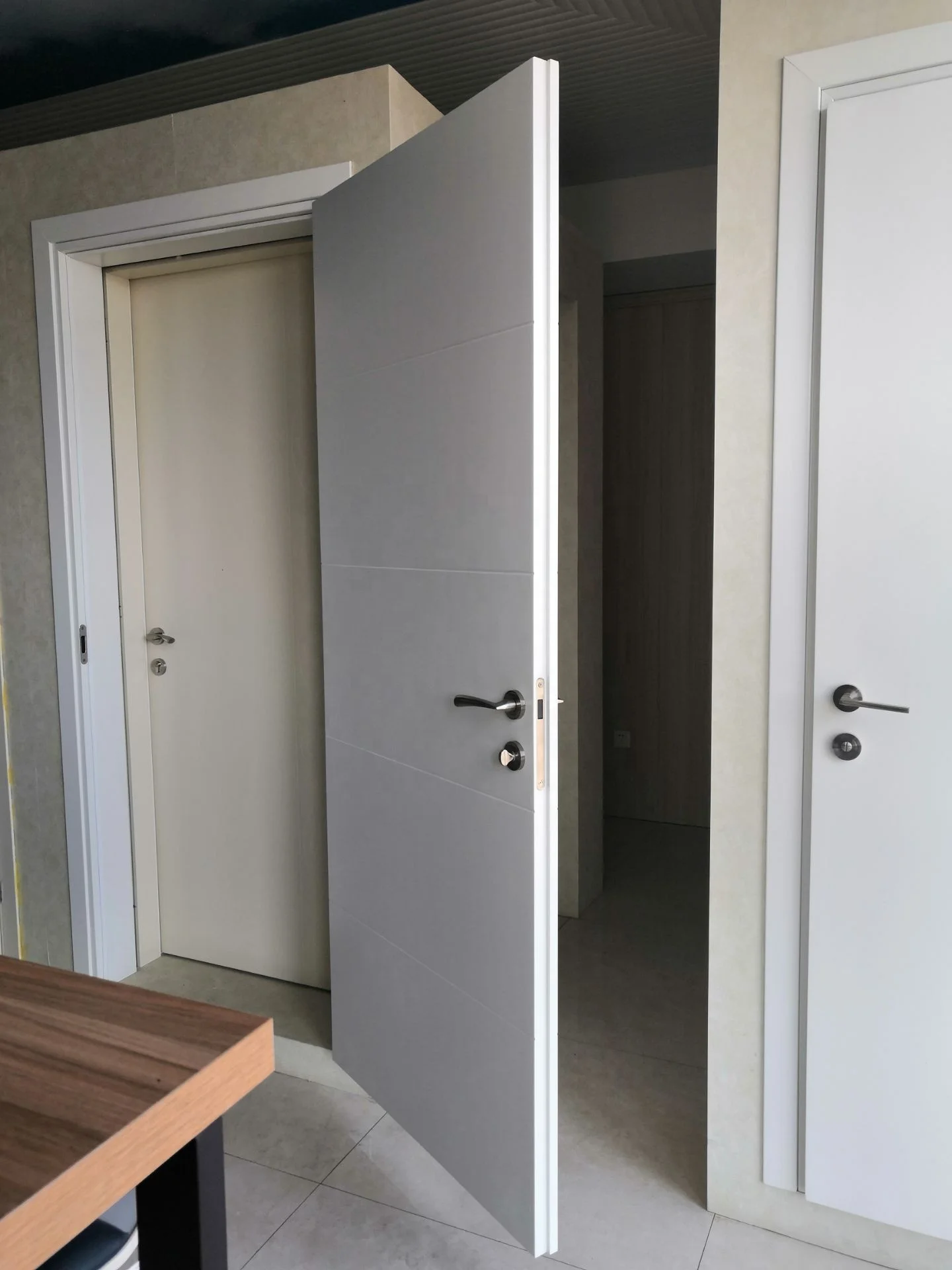 WPC Italy style door with pipe hinges in white for interior house bedroom door