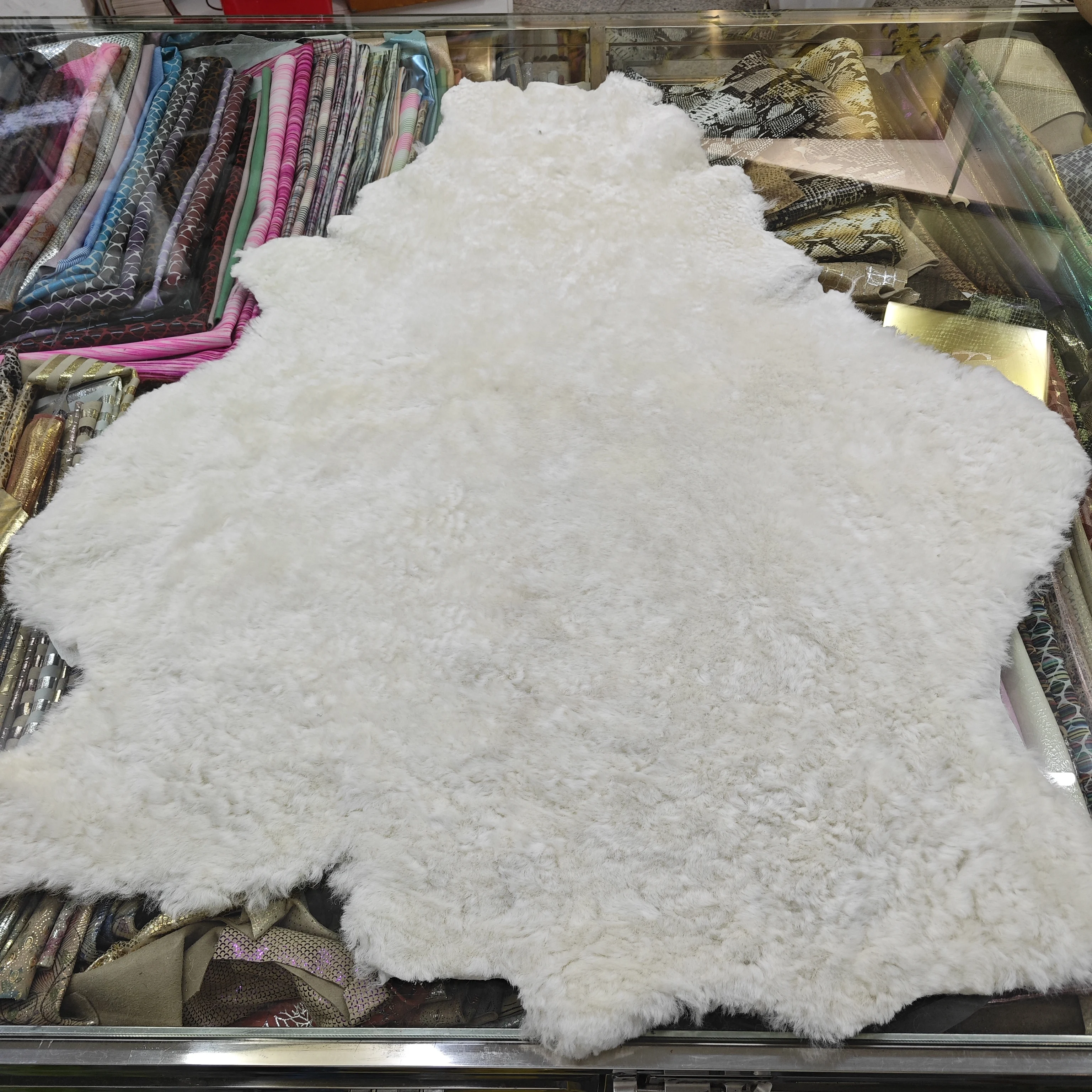 Wool sheep rug genuine lamb skin lining fur for garment shoes carpet material