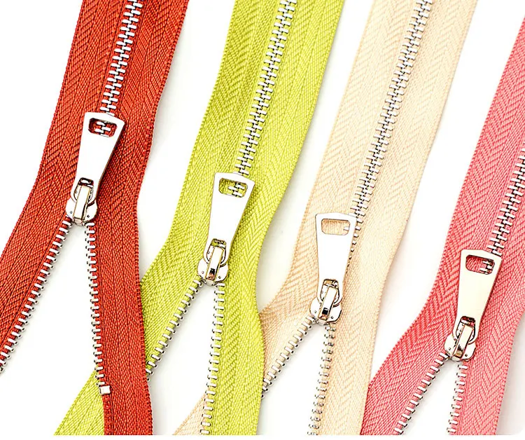 Custom Size Garment Accessories Clothing Bag Sewing Multi Color Open End Metal Brass Zippers Zippers for Clothes Accept Custom