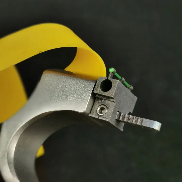 Outdoor Hunting Slingshot Slingshot High Quality Powerful Slingshot Retractable