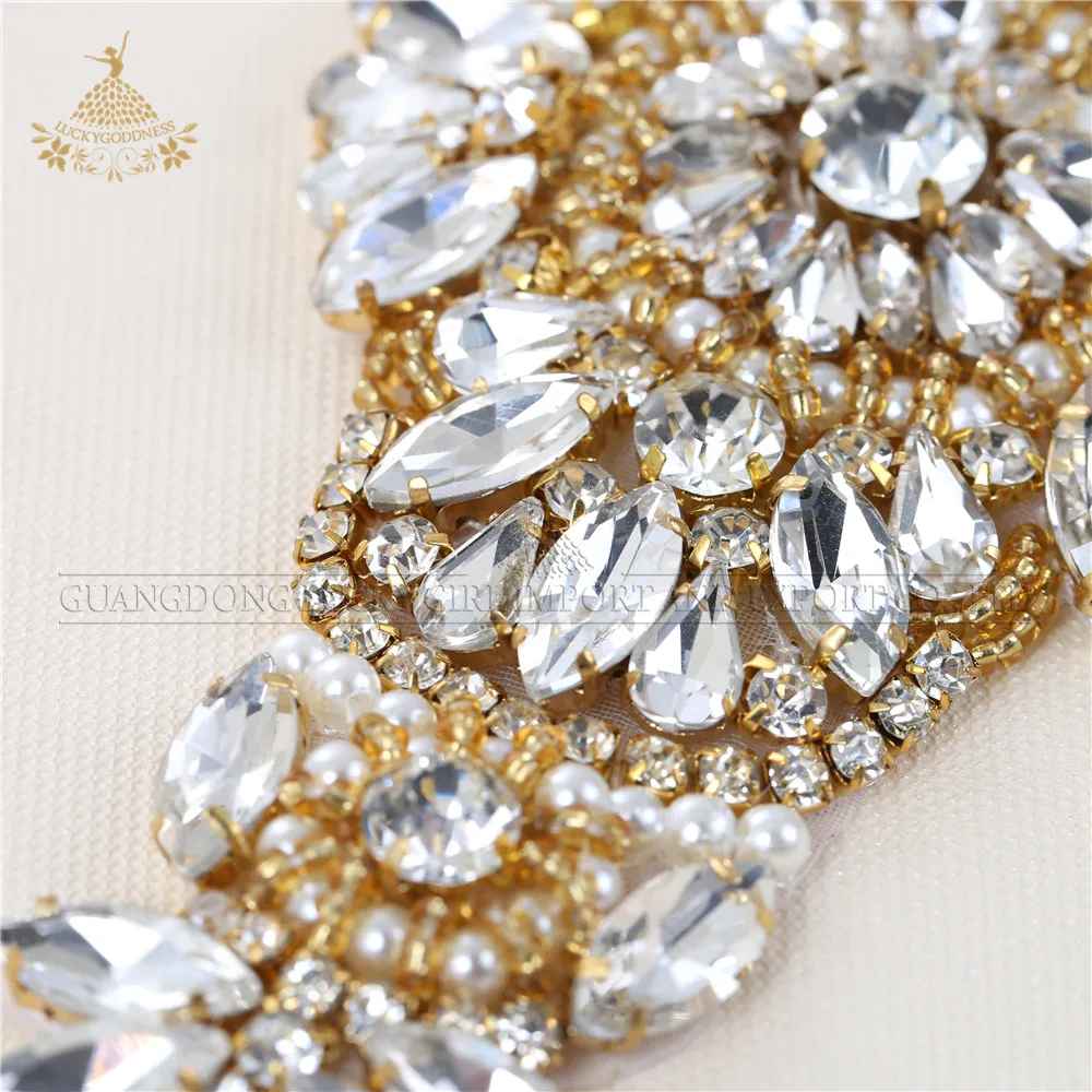 Top sale gold flower shape rhinestone applique for weeding
