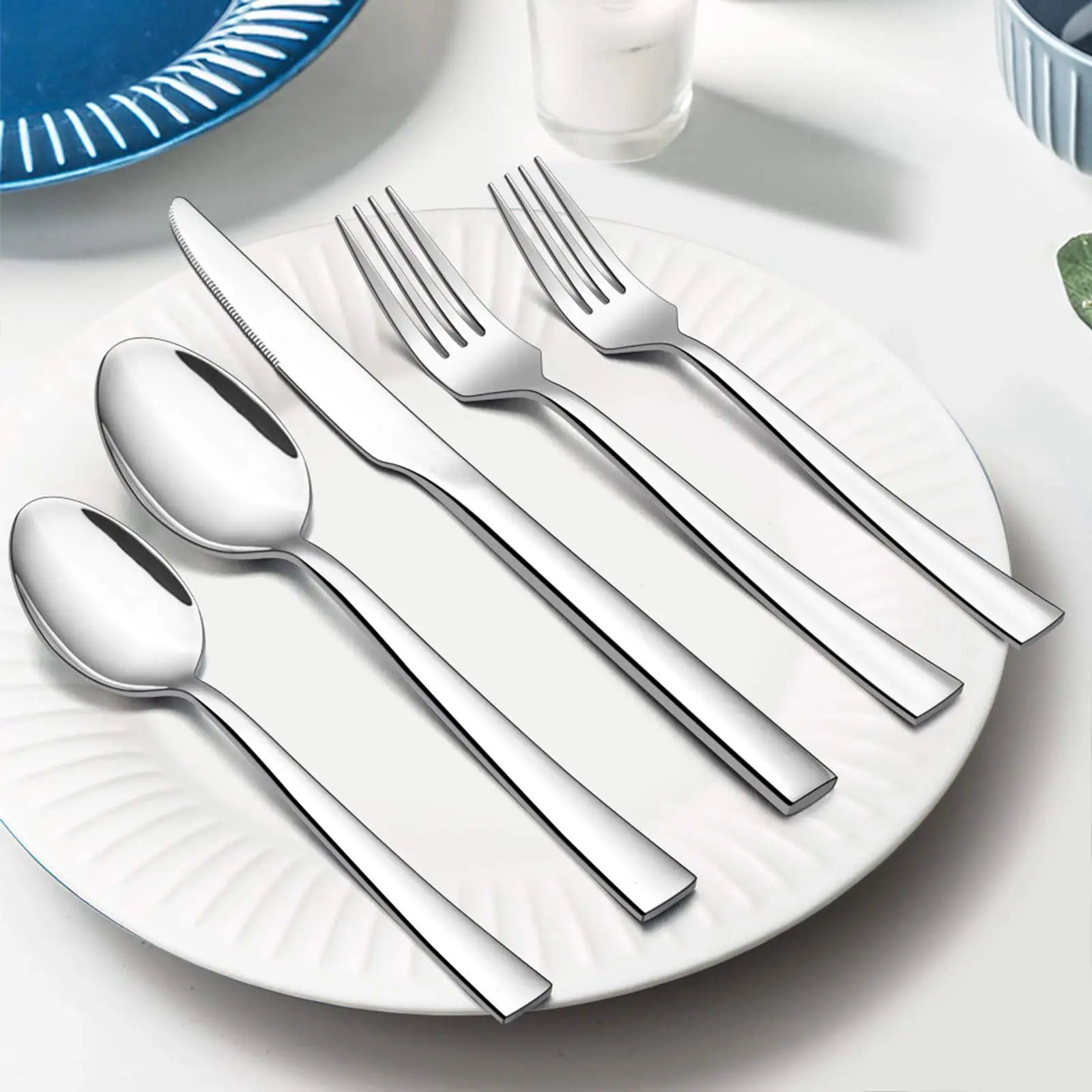 High quality 18/0 Stainless Steel Cutlery Set Mirror polish Silverware Spoon Fork Knife dinnerware sets for hotel restaurant