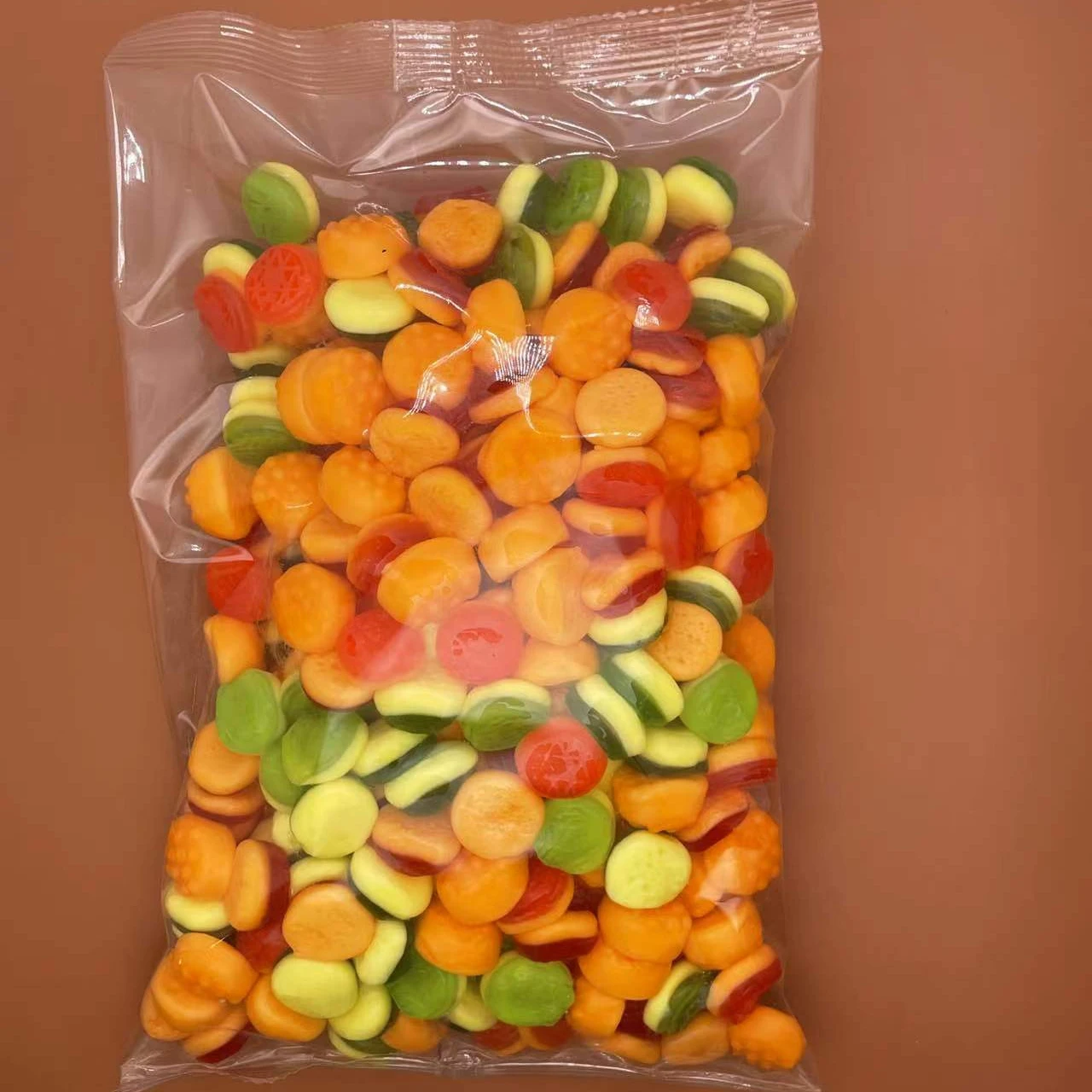 Kids love to eat Hot-selling mini sweet soft fruity flavor hamburger shape gummy candy