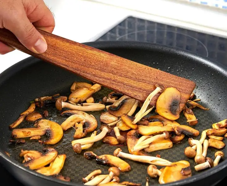 Multipurpose Wood Cooking Utensil Flipping Serving Small Scraper Natural Acacia Wood Spatulas Perfect for Kitchen