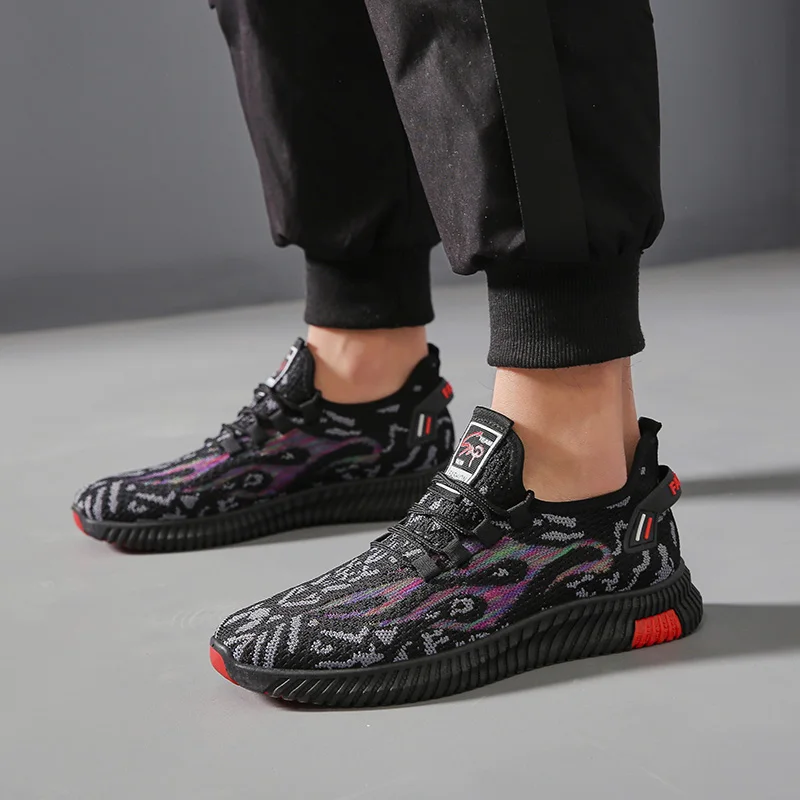 Chic Totem Upper Fly Knitting Athletic  Wholesale Sneakers Bulk Gym Casual Sport Shoes for Men