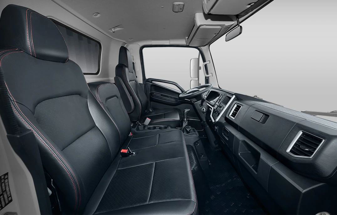 The new hot-selling JAC kangling 4*2 truck leads the L6 single-cabin light truck 160hp Euro 6 4x2 diesel 3 ton 5 ton van