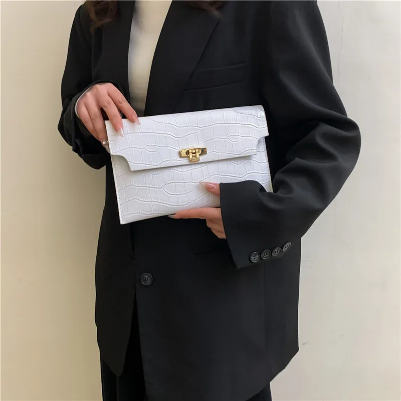 Envelop Flat Shape Daily Life Shopping Wallet Crocodile Pattern Bright Pu Leather Women Handbag Buckle Fashion Ladies Clutch Bag