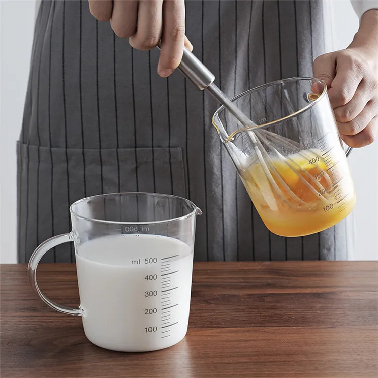 Milk cup with graduated heat-resistant microwave oven