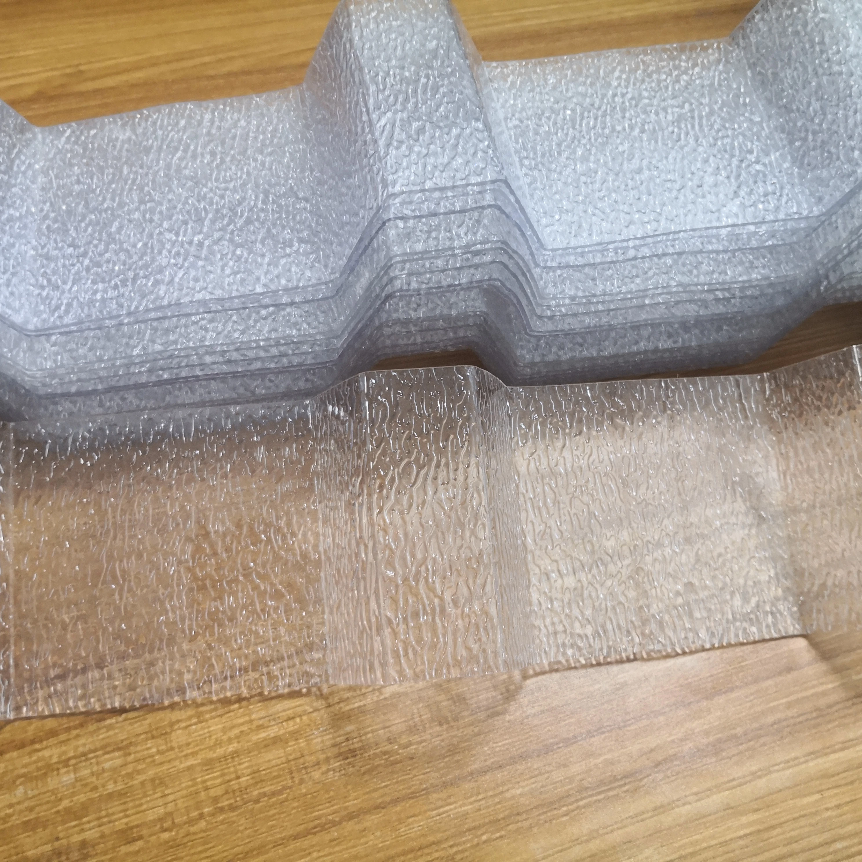 Тисненый гофрированный поликарбонатный лист Ультрафиолетовый блокирующий поликарбонатный лист