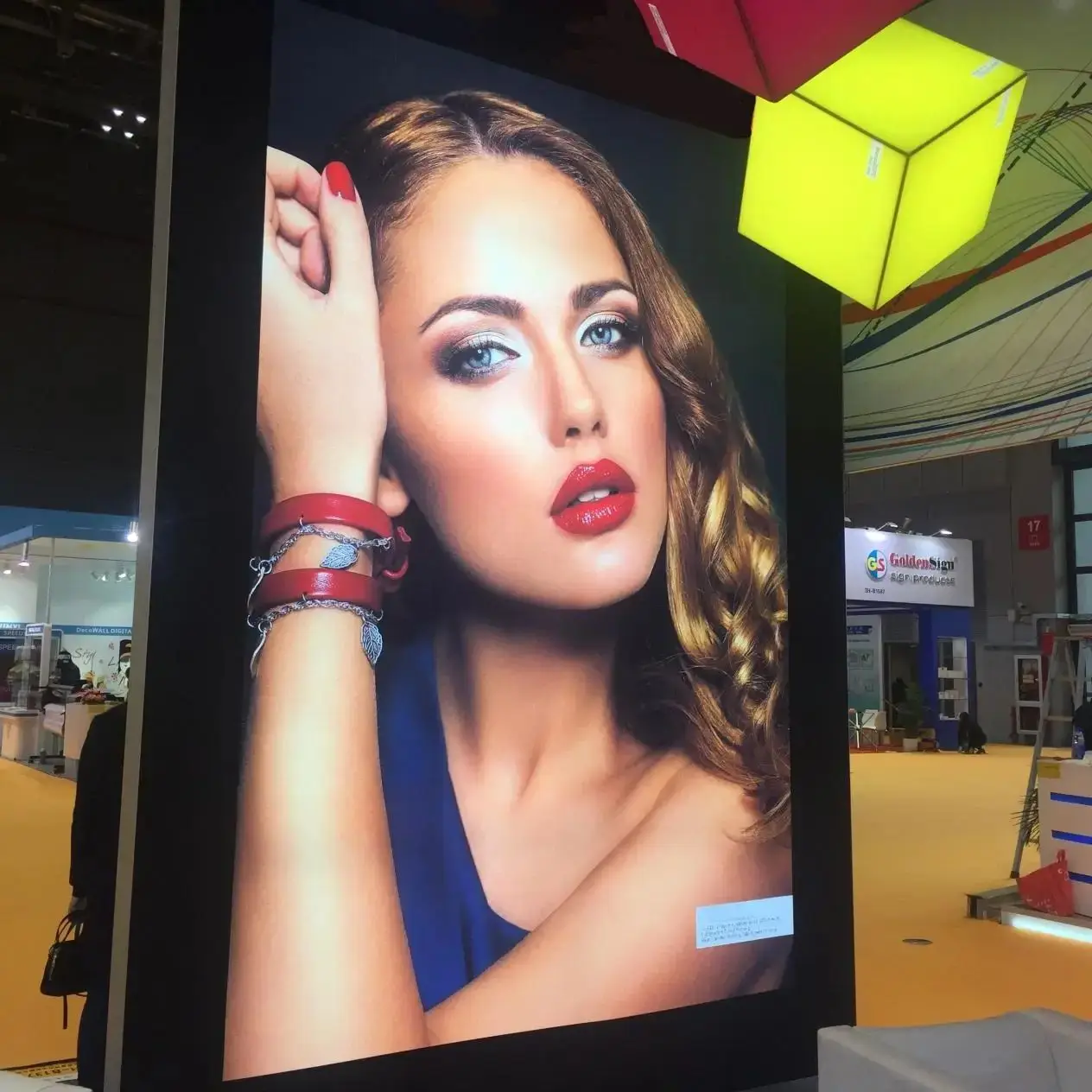 FRISIGN 190gsm Premium Woven Backlit Samba Fabric for LED Light Box Dye Sublimation Display Fabric