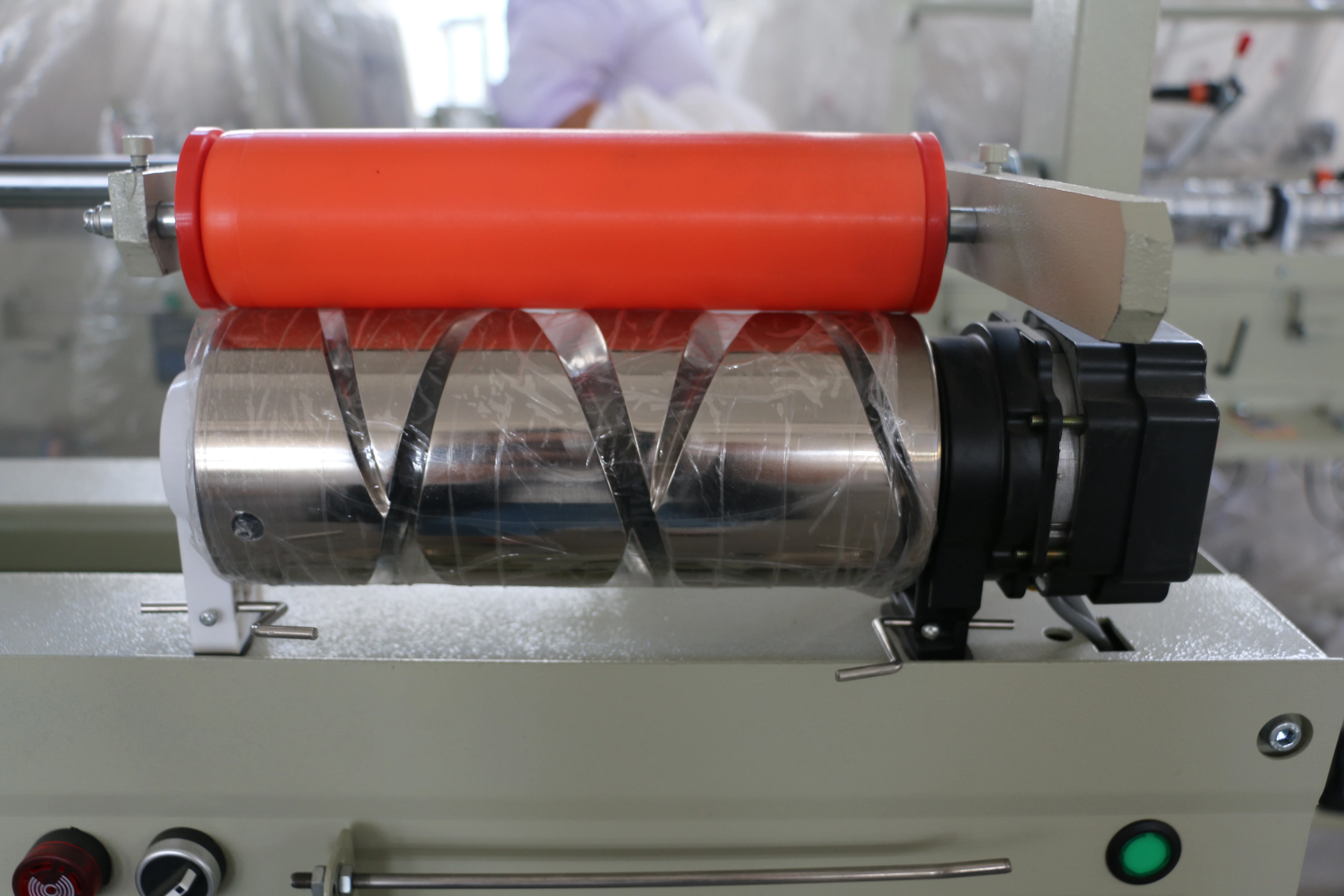 Professional Electric Cone Bobbin Wool Yarn Ball Winder Machine with Winding Drum