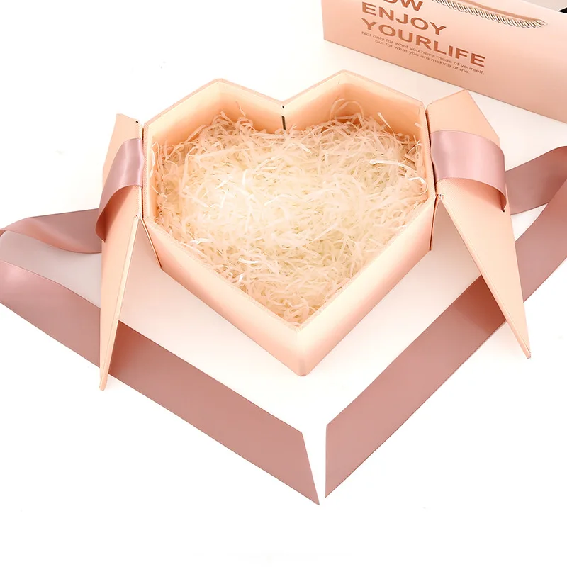 Custom Cardboard Gift Box Wholesale Valentines Day Gift Heart Shaped Gift Box With Ribbon