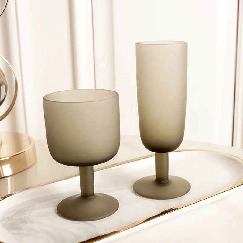 2024 Nordic style matte red wine glass cups Champagne glasses luxury home use frosted smoothies glass cold coffee cup goblet