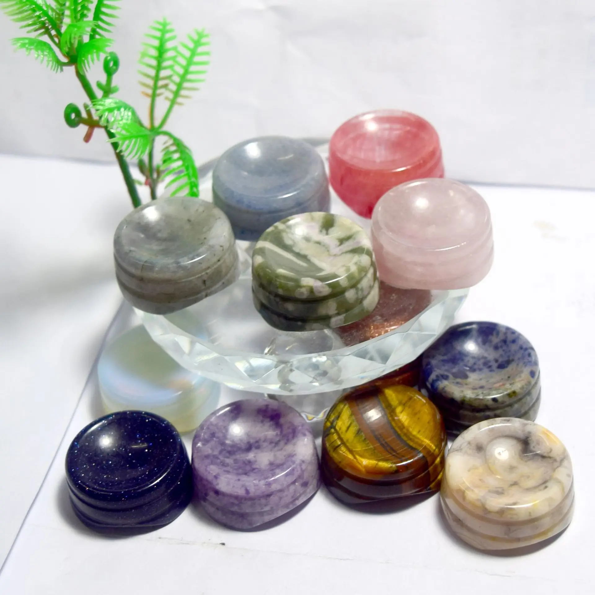 Factory Price Wholesale Natural polished crystal spheres base ball stand quartz gemstone sphere holder balls stand for