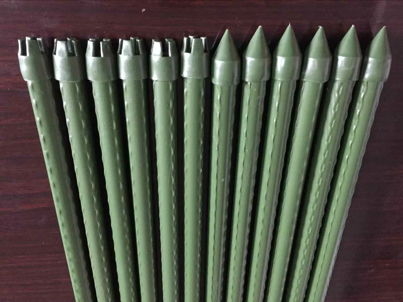 Metal PE Coated Tomato Support Garden Stakes Plastic Coated Steel Tube Plant Sticks Climbing Plants