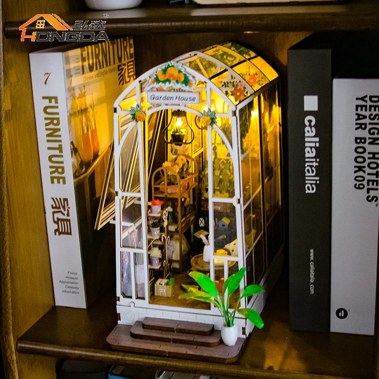 Hongda M2313 3D Wooden Book Nook Miniature DollHouse Diy Book Nook Kit Garden House