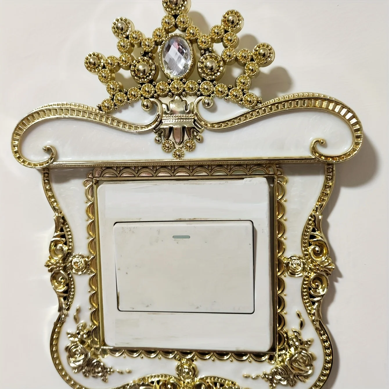 Switch cover deco silver Water diamond flower bead carved plastic wall hanging single switch decor with European style wholesale