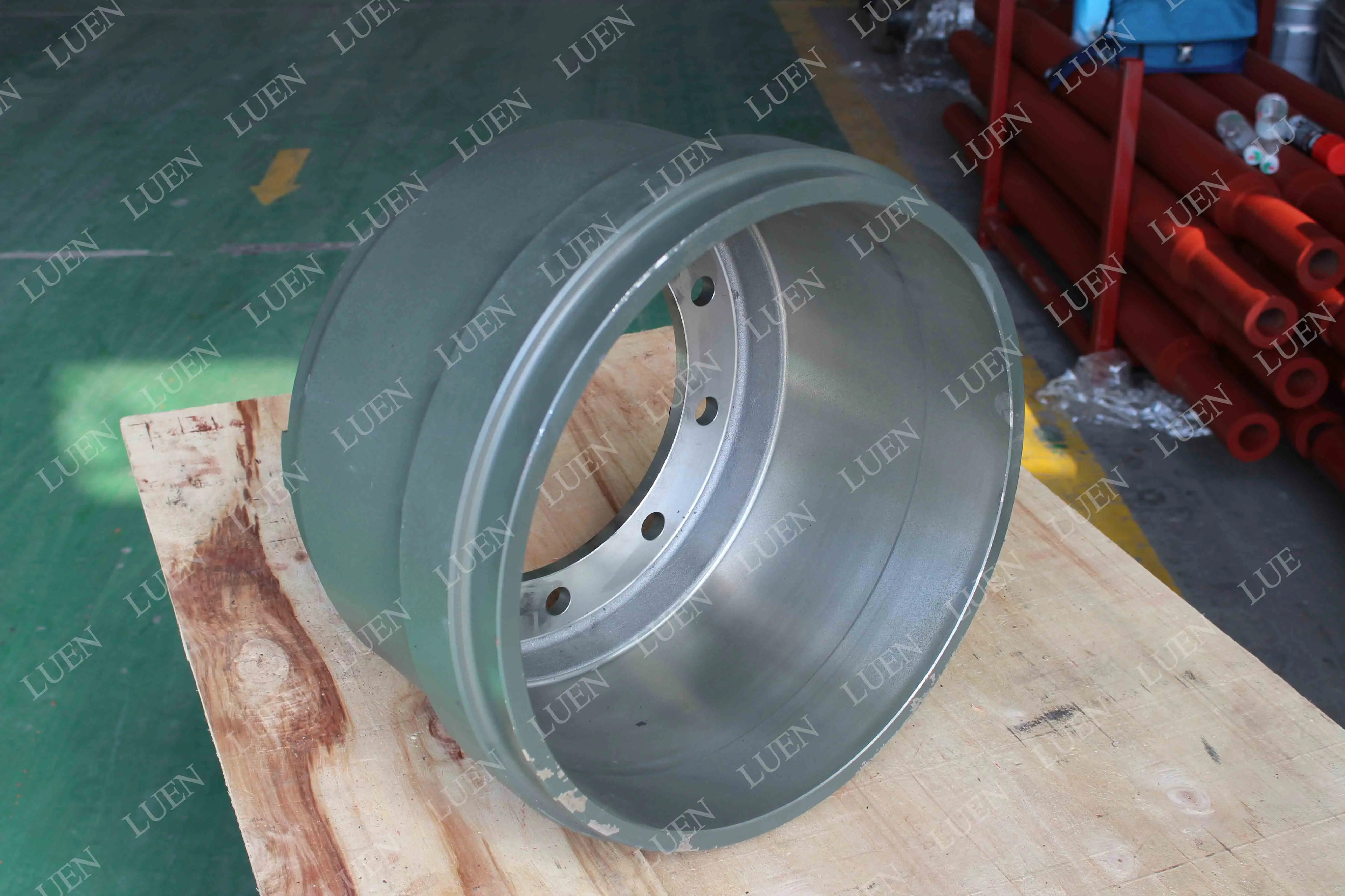 LUEN Factory Price Brake Drum American Type Axle Brake Drum