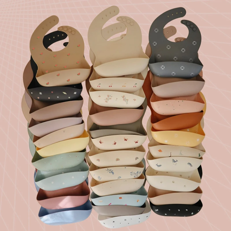 OEM baby feeding silicone bibs waterproof soft apron smock baby tableware bibs custom shape color printed bibs