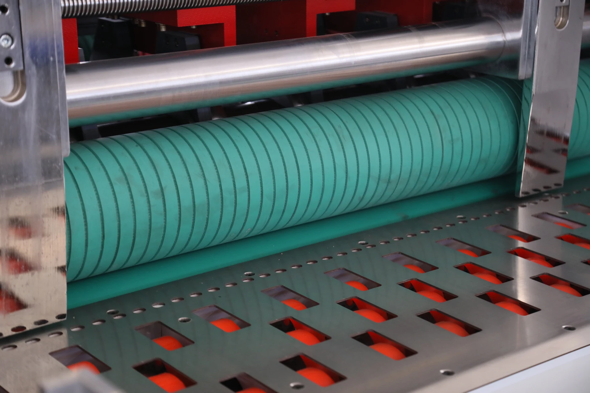 120m/min 150m/min Thin Blade Slitter Scorer Machine High Speed for Corrugated Production Line