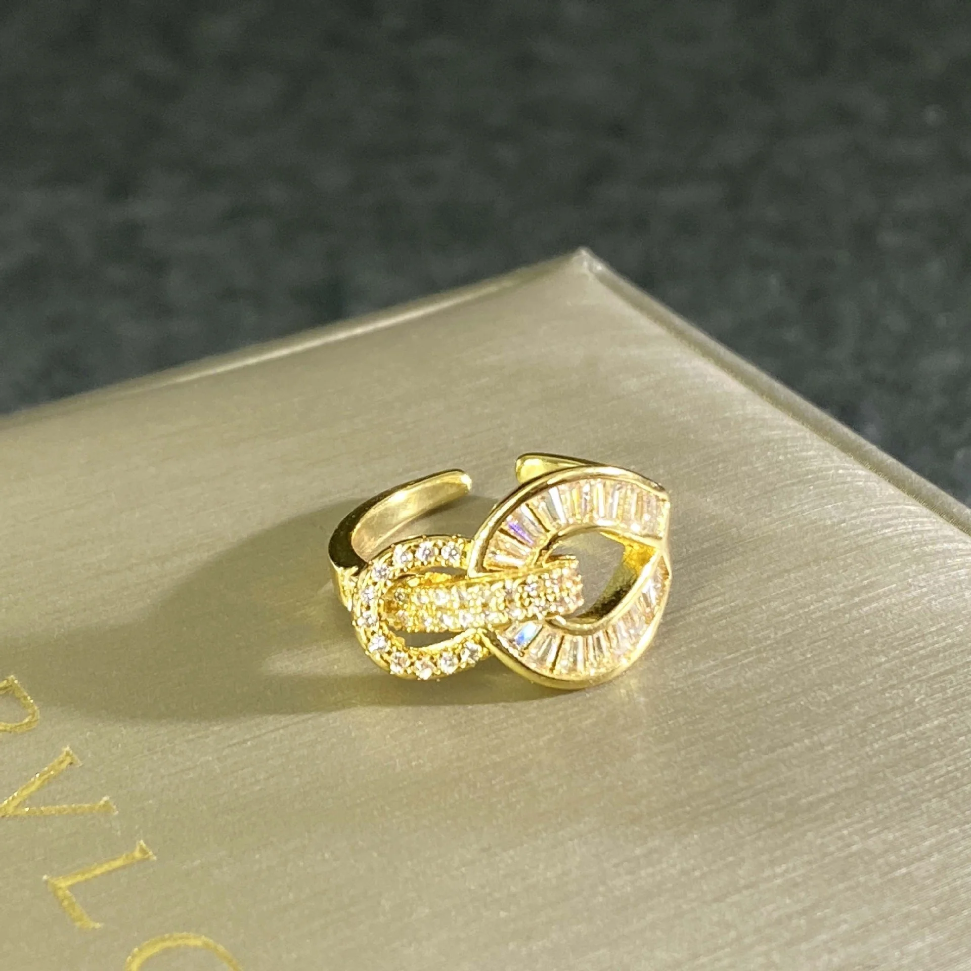 Stainless Steel Jewelry Fashionable Stainless Steel Index Finger Simple Hollow Zircon Roman Adjustable Ring For Women