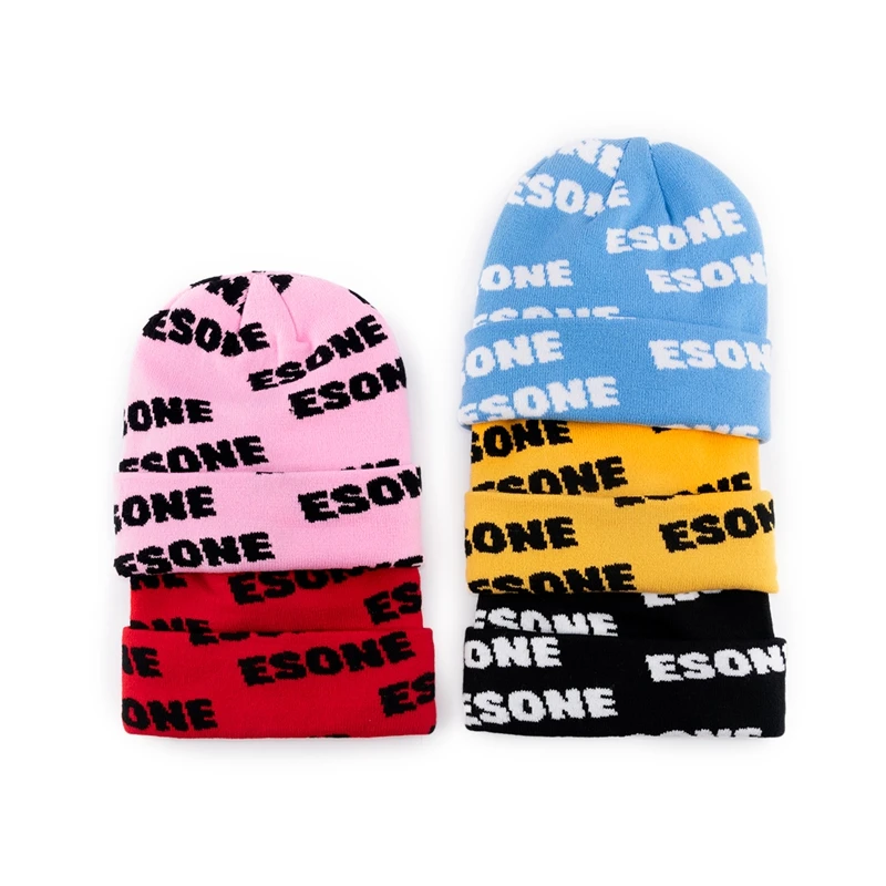 Wholesale Custom Logo Winter Warm Cuffless Skull Cap Jacquard Acrylic Knitted Beanie Hats