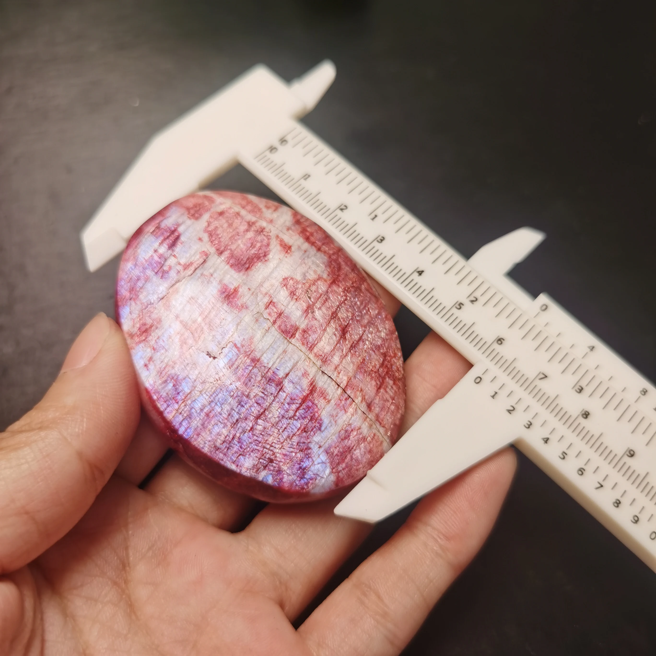 Wholesale Natural Quartz Crystals Healing Stones Polished Red Moonstone Palm Stone