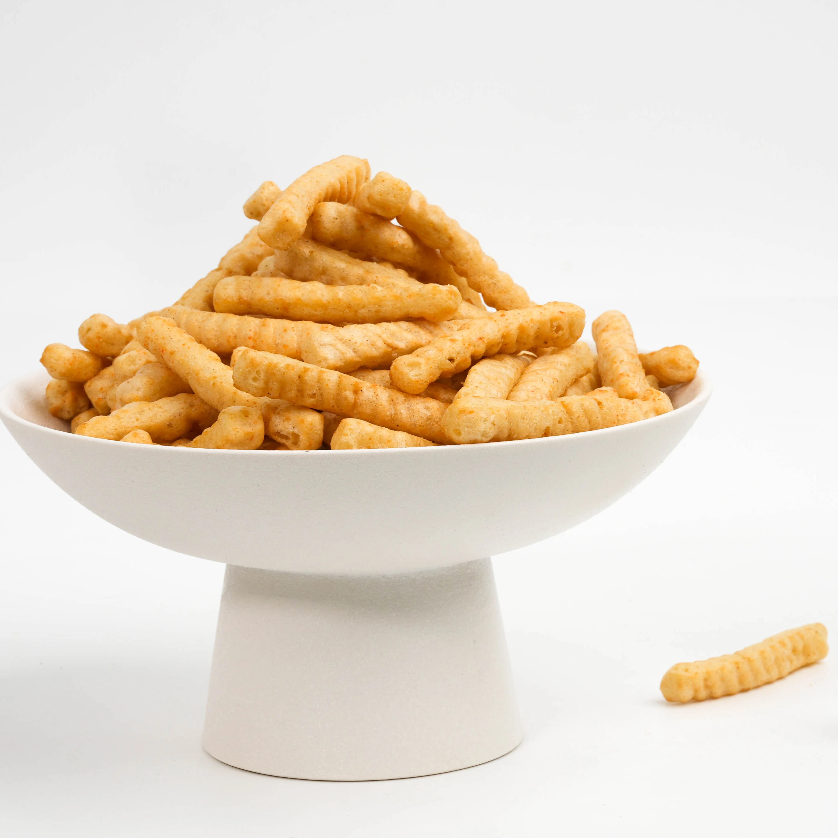 Wholesale chili Chinese Red Peppers Shrimp Crackers Crispy Potato Chips  Snacks Packaged in Bag Fruit Vegetable Snacks