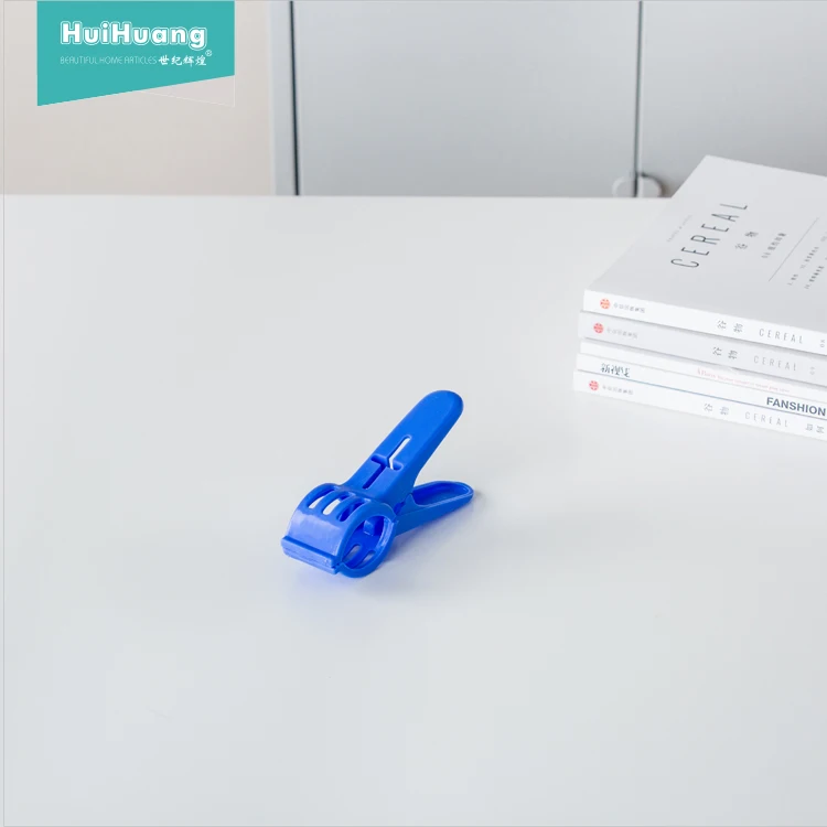 
factory direct sell windproof good quality 4pcs/set plastic beach towel clips wholesale large clothes pegs towel clips 