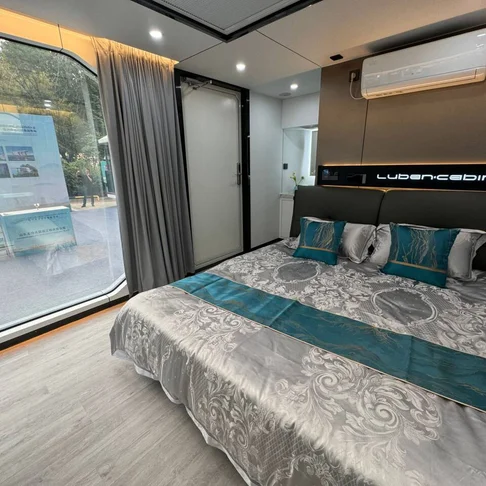 Modern Starry Sky Capsule House Prefabricated Spacecraft & Space Capsule Hotel Home Steel Material for Gym Warehouse Application