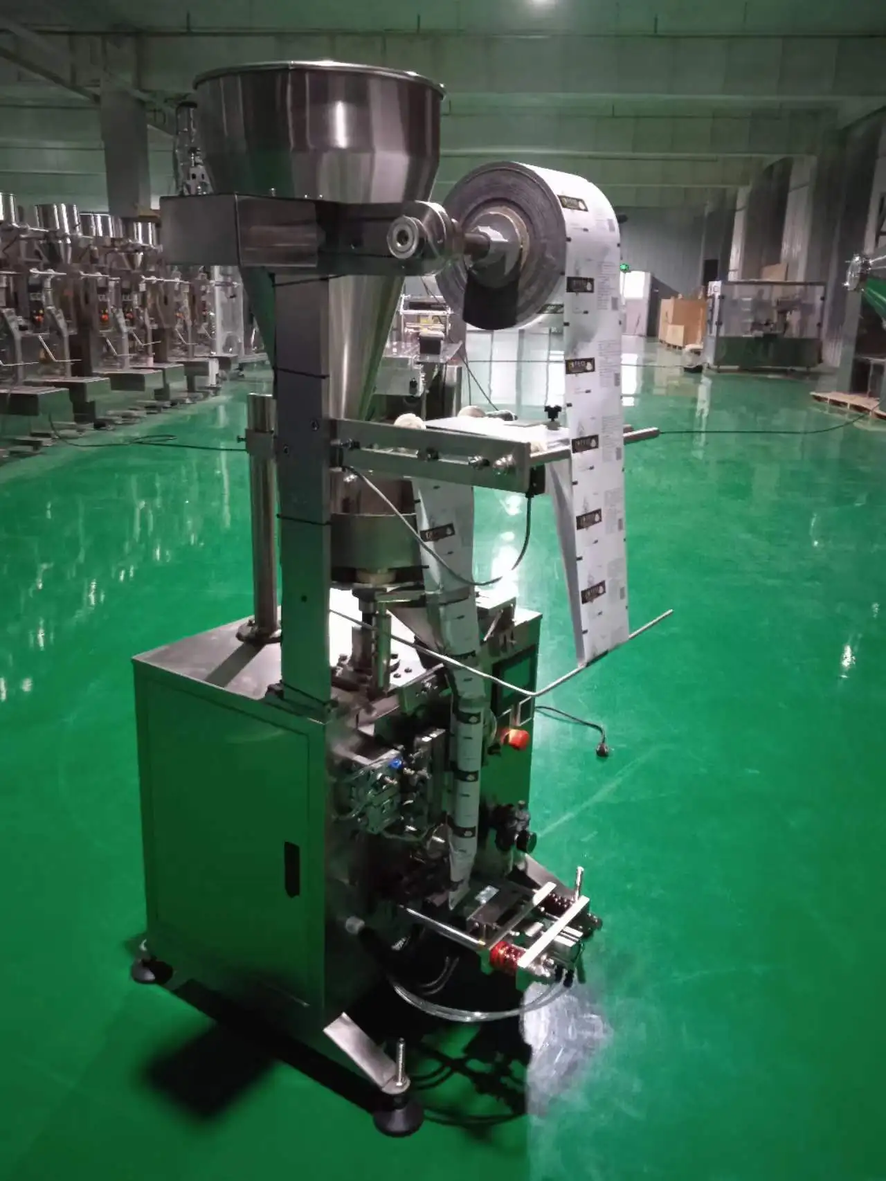 Factory price white sugar salt small automatic sachets filling packing packaging machine for granule