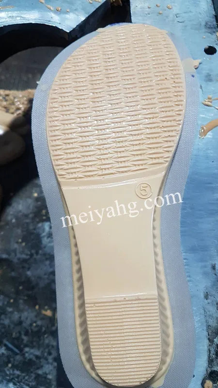 High Gloss PU Shoe Soles Water Based Release Agent