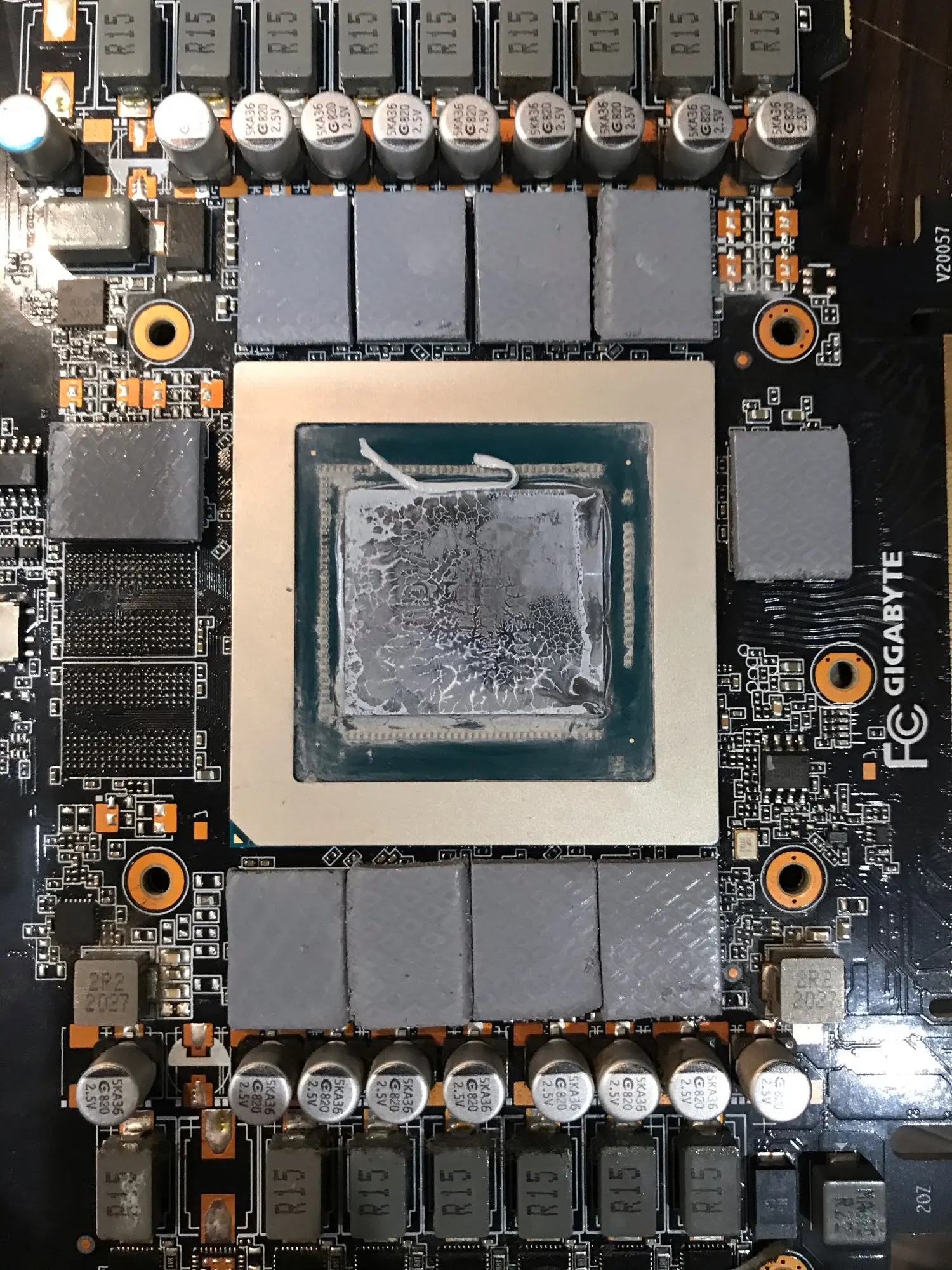 Good flexibility electrical Insulation Conductive cooling thermal conductivity led thermal pad for laptop thermal isolate pad