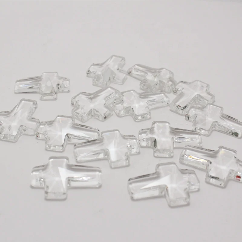 2024 wholesale Fashion Faceted hot Cross Crystal Beads glass beads crystal cross pendants necklace k9 crystal beads