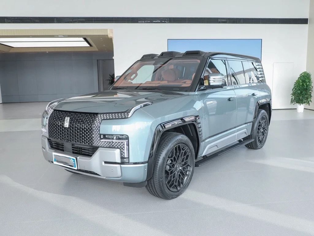 2024 BYD Yangwang U8 роскошный гибридный внедорожник в наличии распродажа 5 мест 1197Hp полный привод электрический Новый энергетический автомобиль