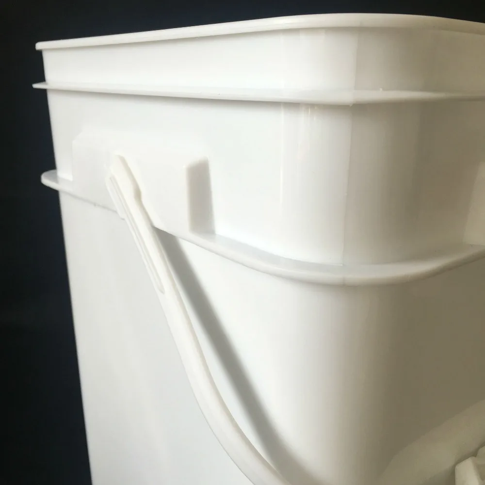 White Polypropylene Recyclable Moulding Bucket Pail 1~50L with Handle Lid 20 Liter 5Gallon Plastic Packaging Container