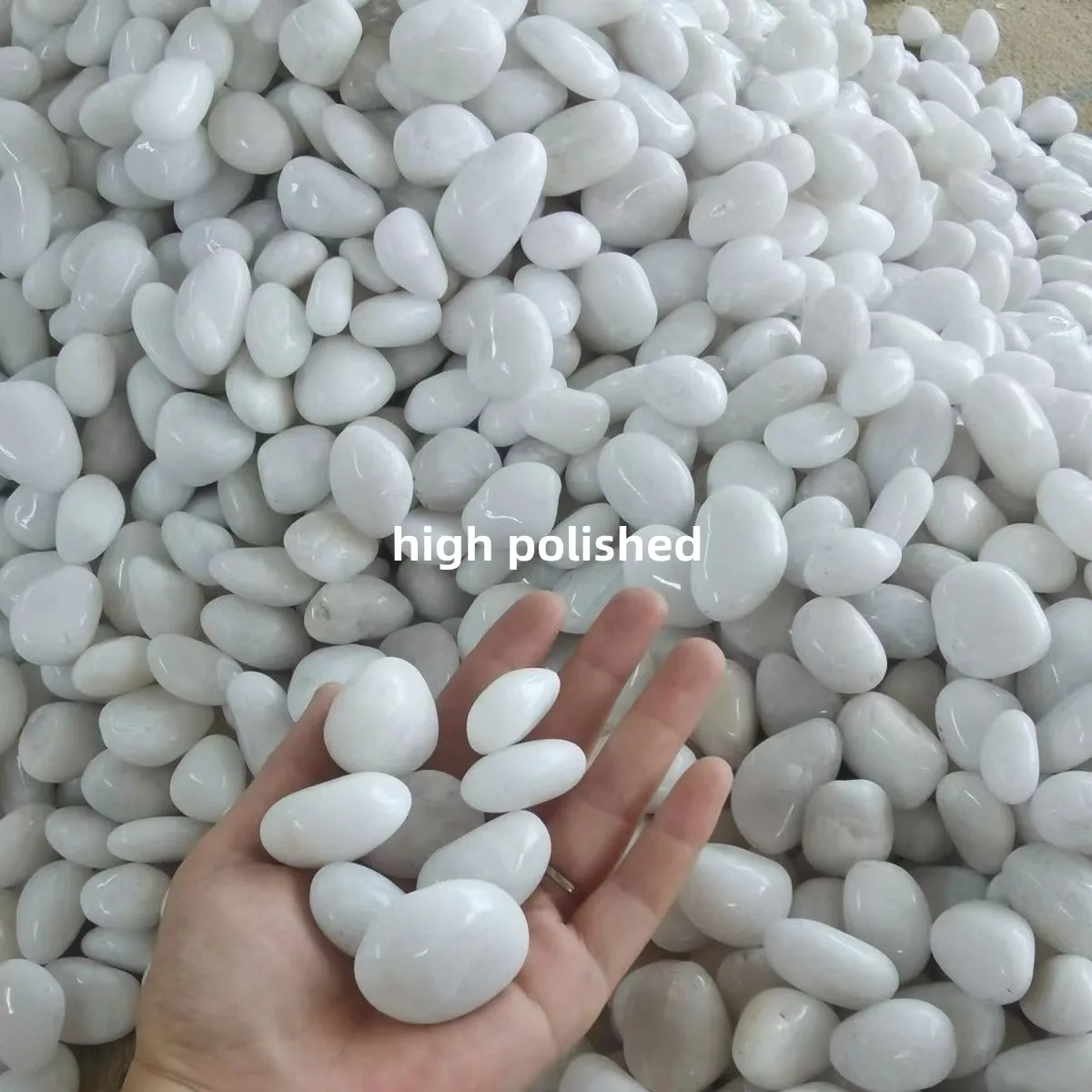 Wholesale Polished Natural Stone Pebbles Different Sizes and Colors for Outdoor Landscaping round Cobble Type