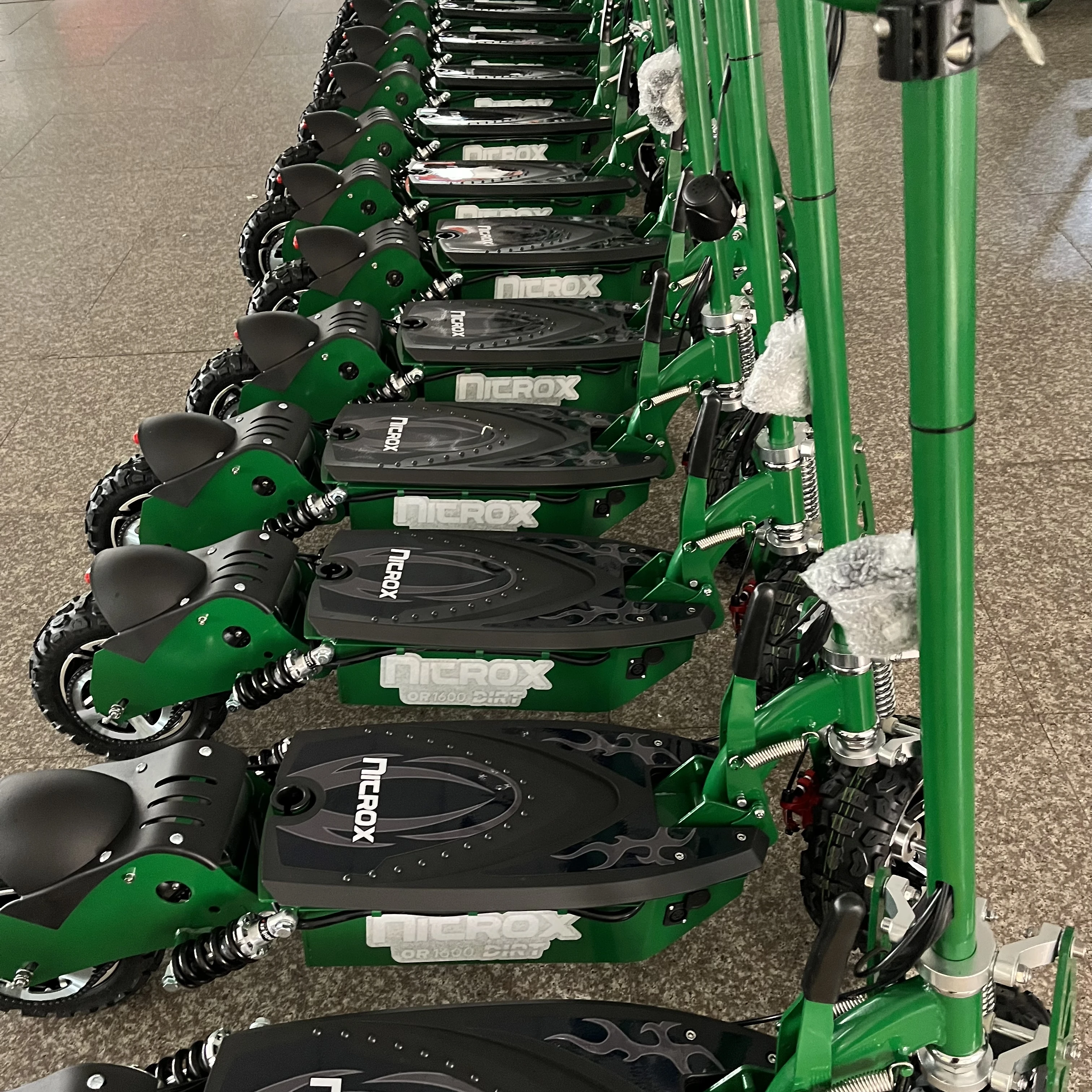 New Adult 2 Wheel Electric Motorcycle Scooter Cheap Off-Road CE ROSH Certificate 2000W Power 36V Lithium Battery Suspension