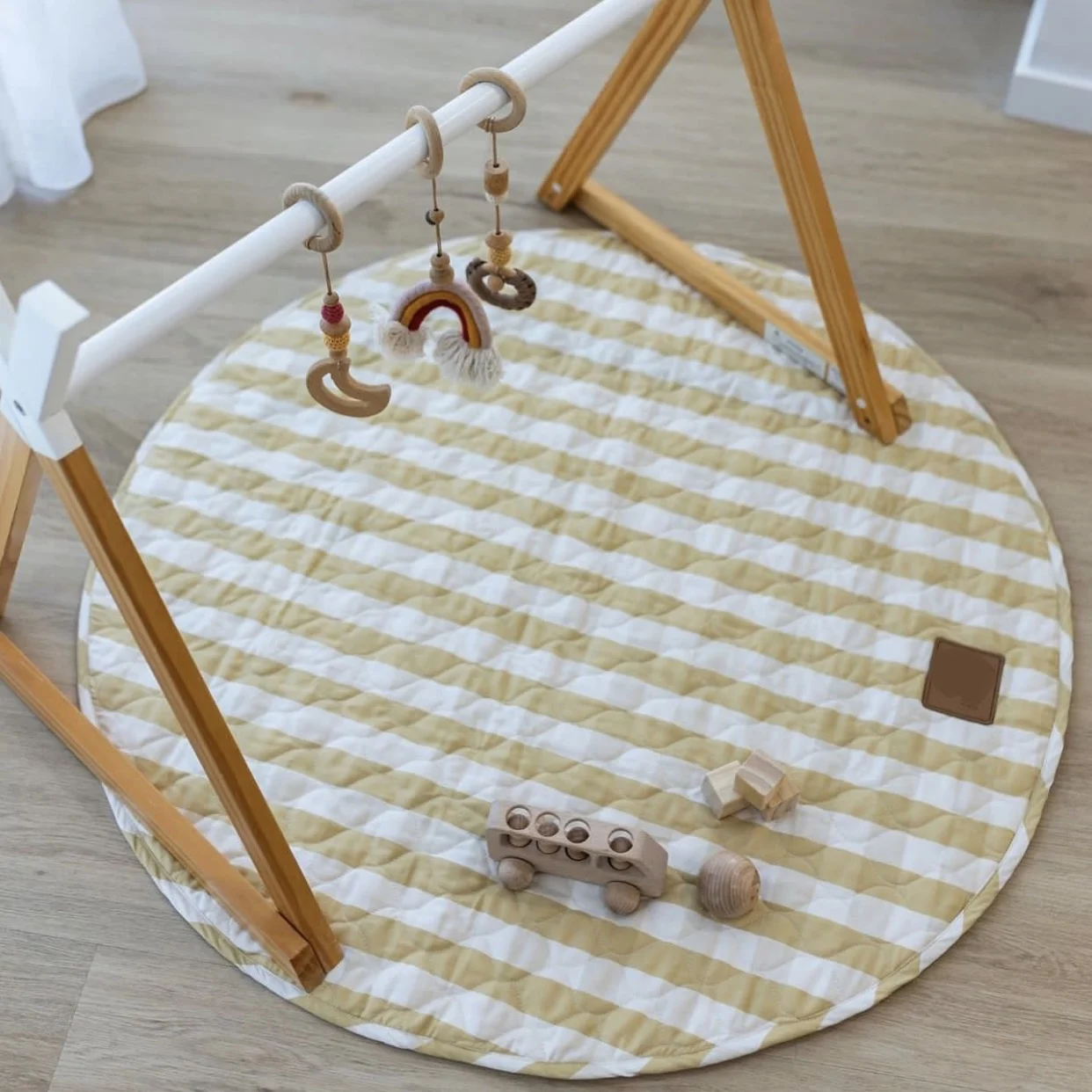 2023 New Design Stylish Colorful Non Toxic Rug Quilting Design Newborns Carpet Anti-Slip Round Design Baby Floor Play Mat