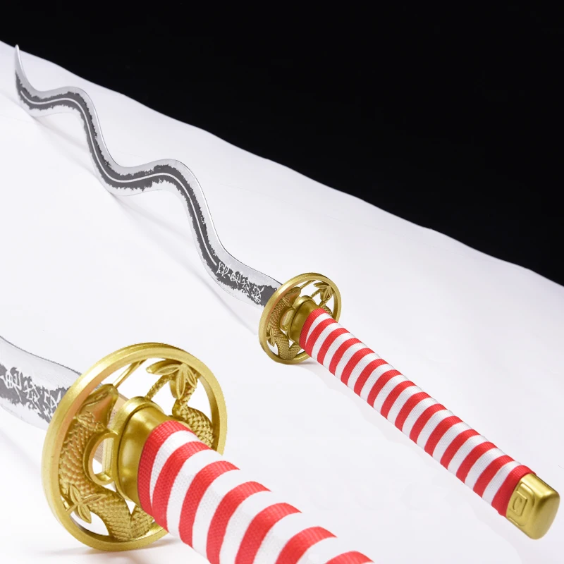 The blade of ghost killing cos sword sun wheel knife Yihei Xiaoba inner snake column play