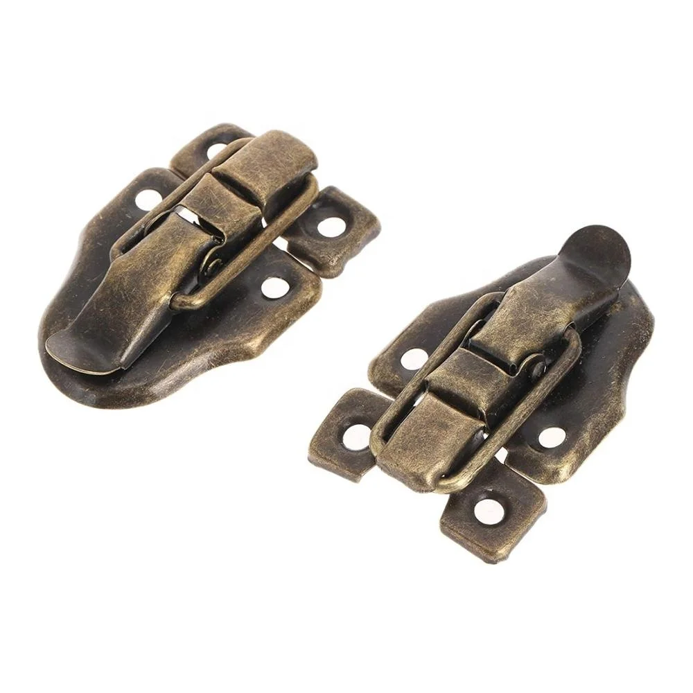 China Fashion Steel Antique Style Decorative Cabinet Jewelry Box Bronze Wood Box Clasps