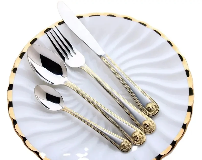 Wholesale 4Pcs Medusa Head Gold Cutlery Stainless Steel Flatware Set Tableware Dinnerware Knife Spoon Fork New ANI-410