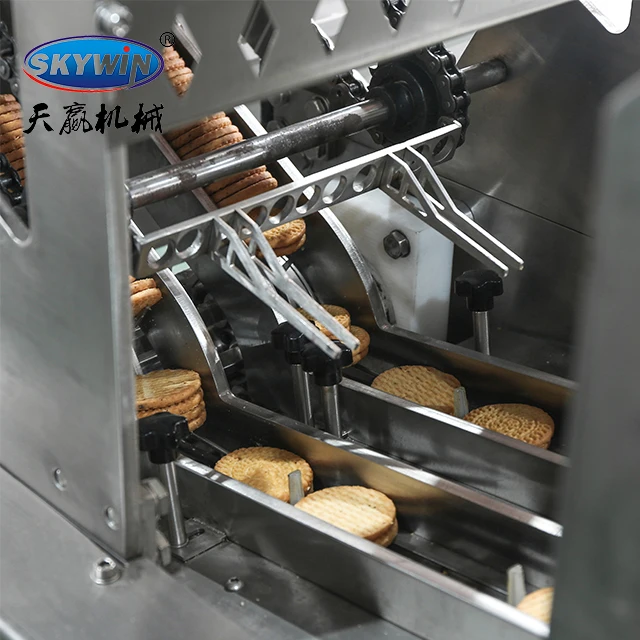 New Design Automatic Biscuit Sandwiching Machine Connected to On Edge Packaging Machine