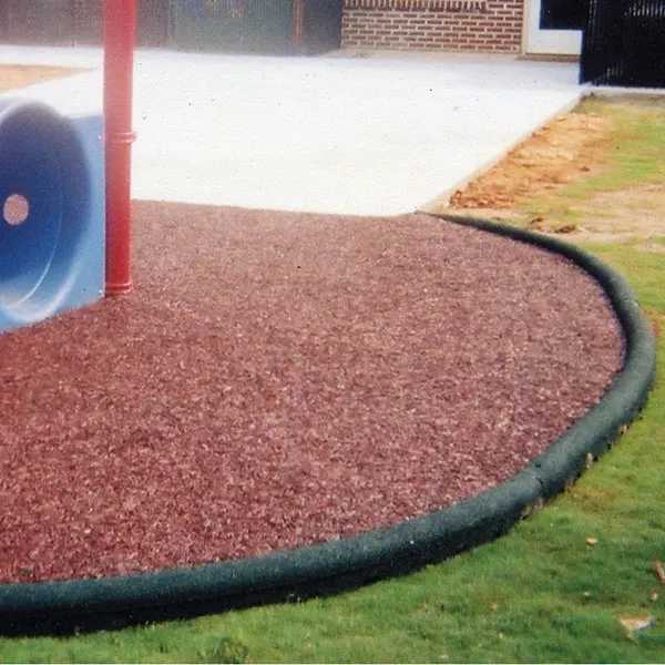 recycled rubber tyres play area border in garden,Lawnmower friendly rubber border edging tile