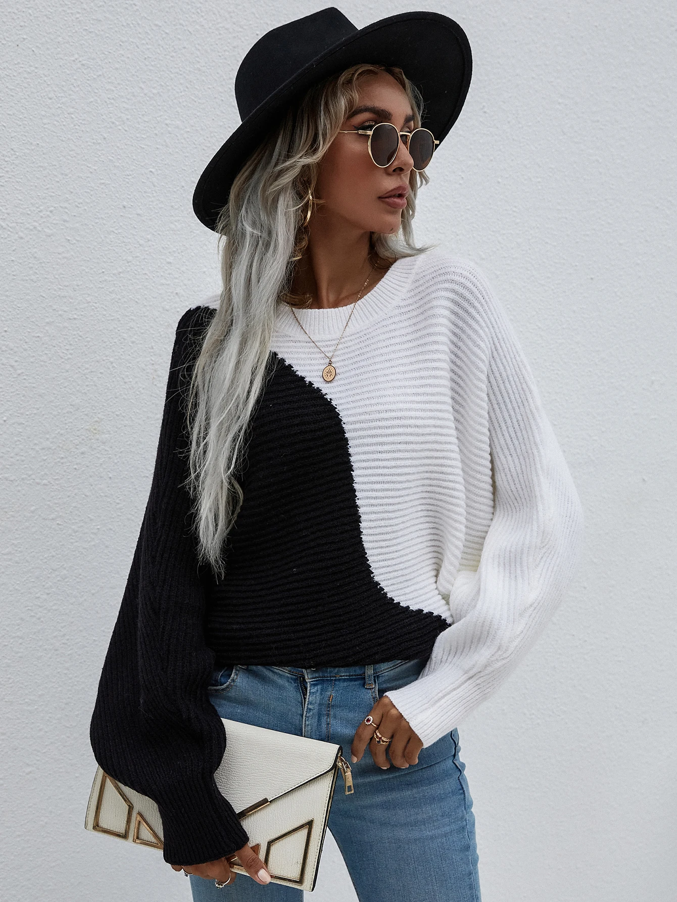 Contrast color long-sleeved sweater autumn and winter new round neck pullover sweater