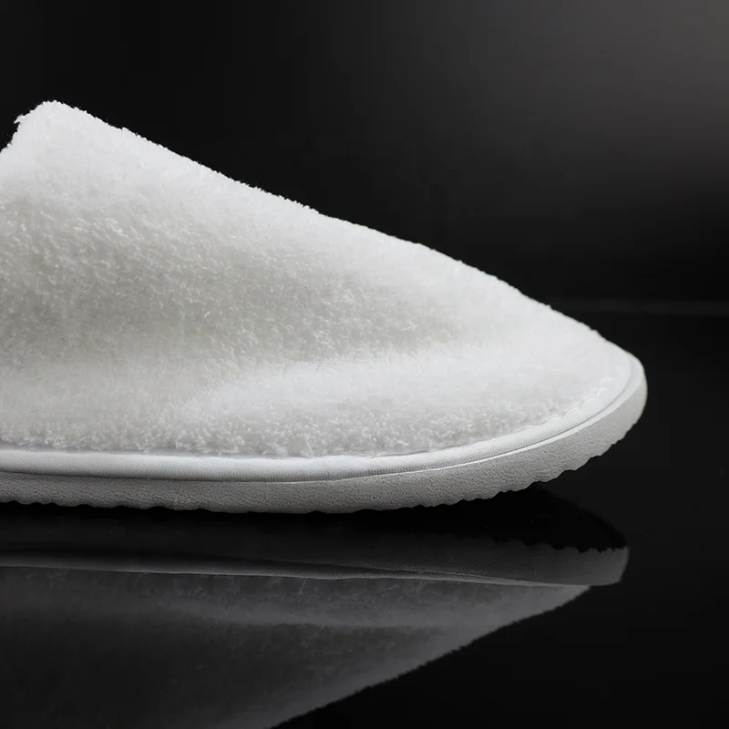 Роскошные Плюшевые принадлежности для отеля новейшего дизайна тапочки спа коралловые