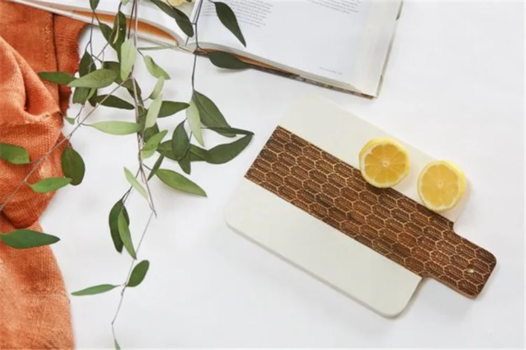 
High Quality Cheap Round 100% Acacia Wood Chopping Pizza Cheese Serving Tray And Marble Designs Cutting Boards With Handle 