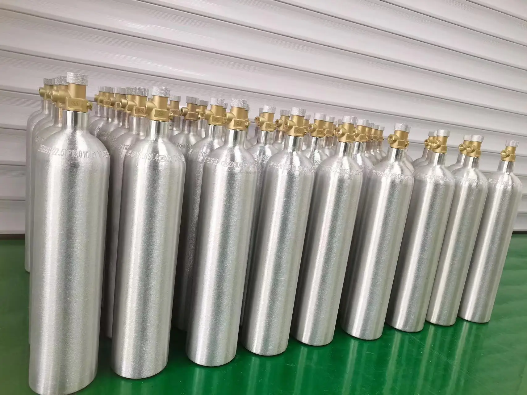 350L Needle Valve Room Temperature Solid State Metal Hydride Hydrogen Storage Tank Device